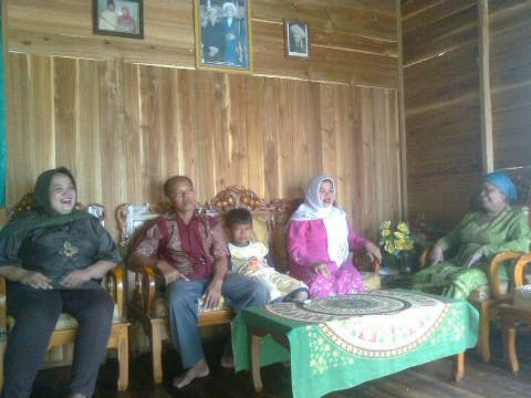 19447_1209569160630_1270740308_527096_5255448_n