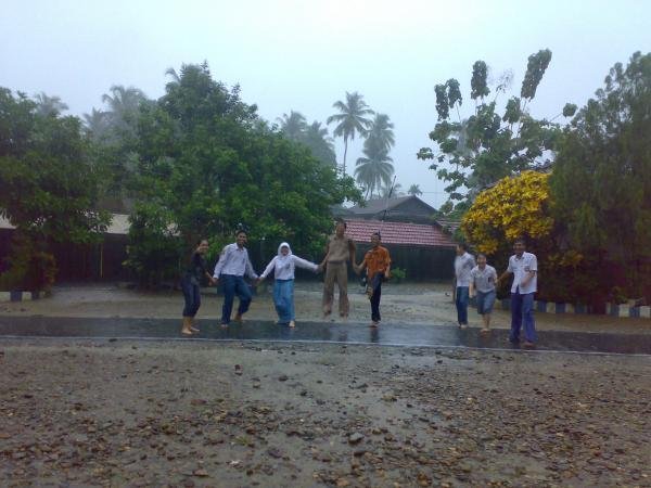 6020_1174737177367_1496201098_472305_2954192_n